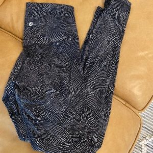 Lulu lemon pants size 6